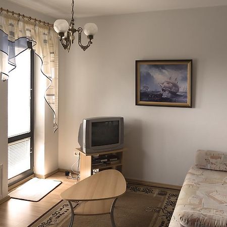 Pärnu Karusselli Beach Apartment Bagian luar foto